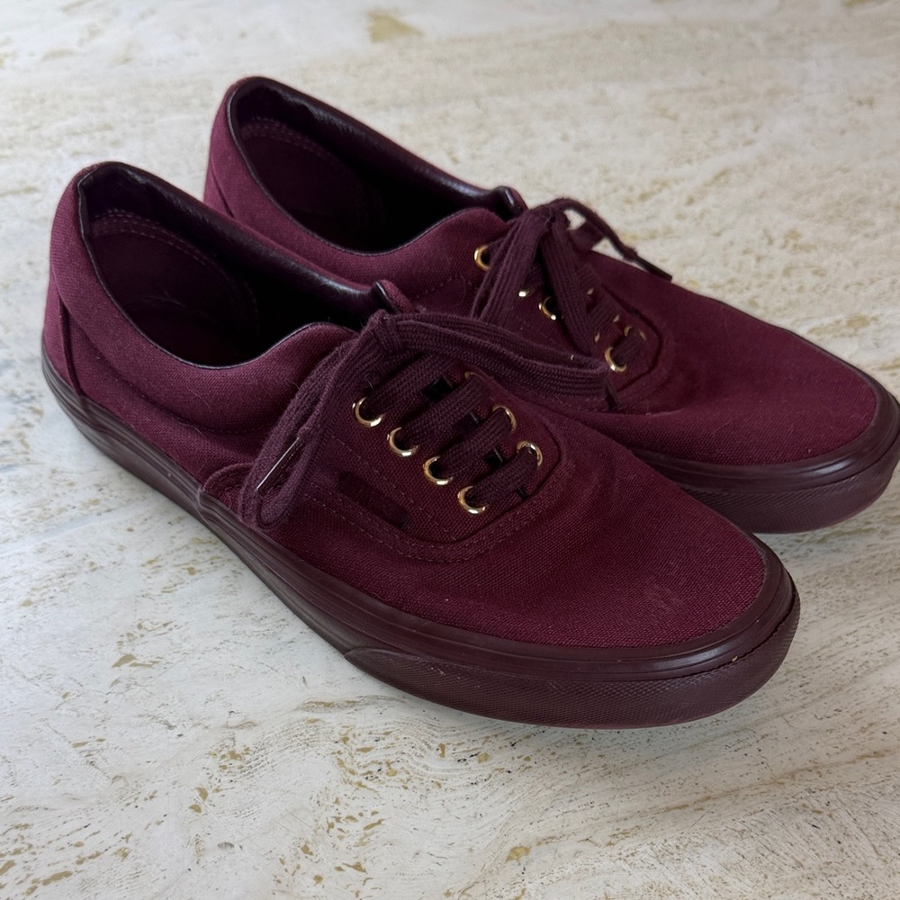 VANS burgundy sneakers men’s 8 / women’s 9.5